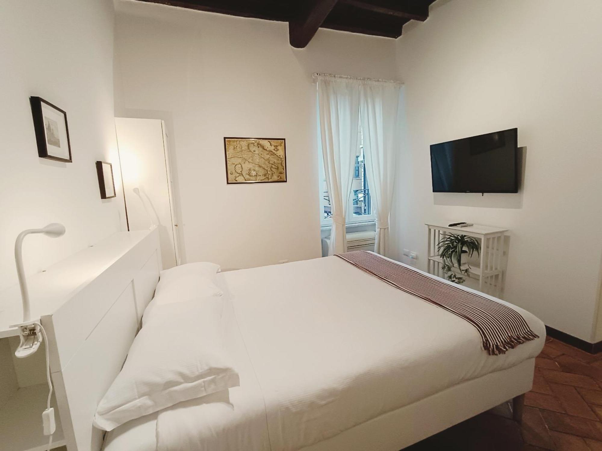 Piccolo Trevi Suites Рим Экстерьер фото
