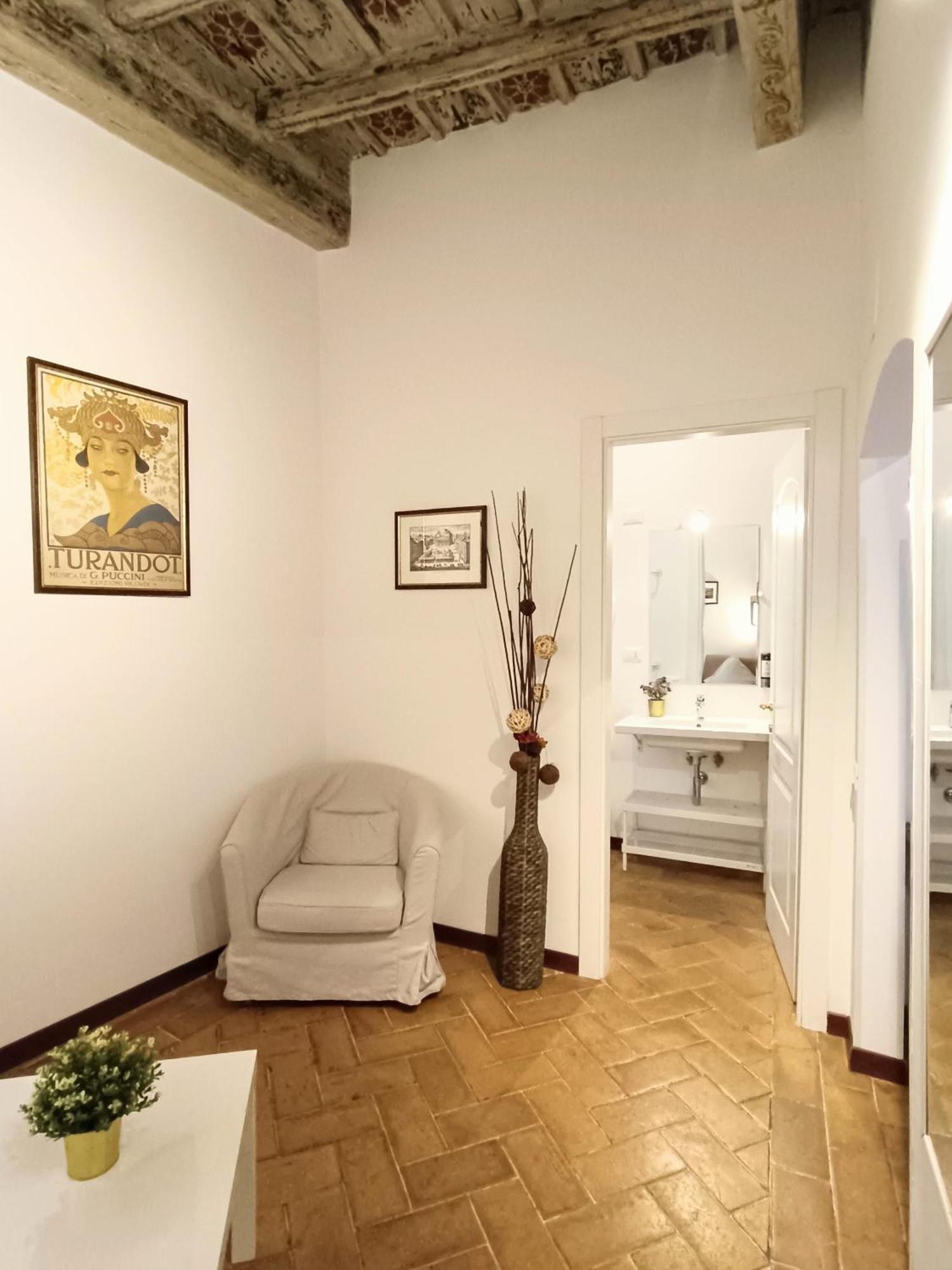 Piccolo Trevi Suites Рим Экстерьер фото